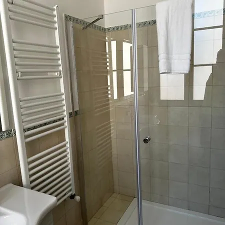 Πανσιόν Domo Achenza Terralba