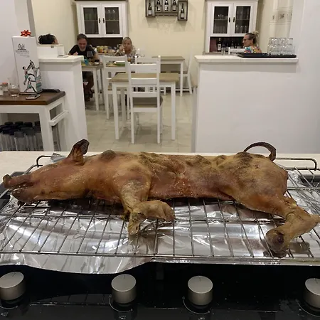 Domo Achenza Πανσιόν 3*