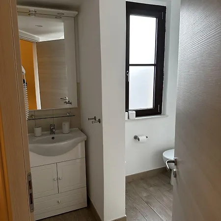 Πανσιόν Domo Achenza