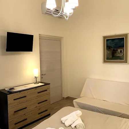 Domo Achenza Guest house